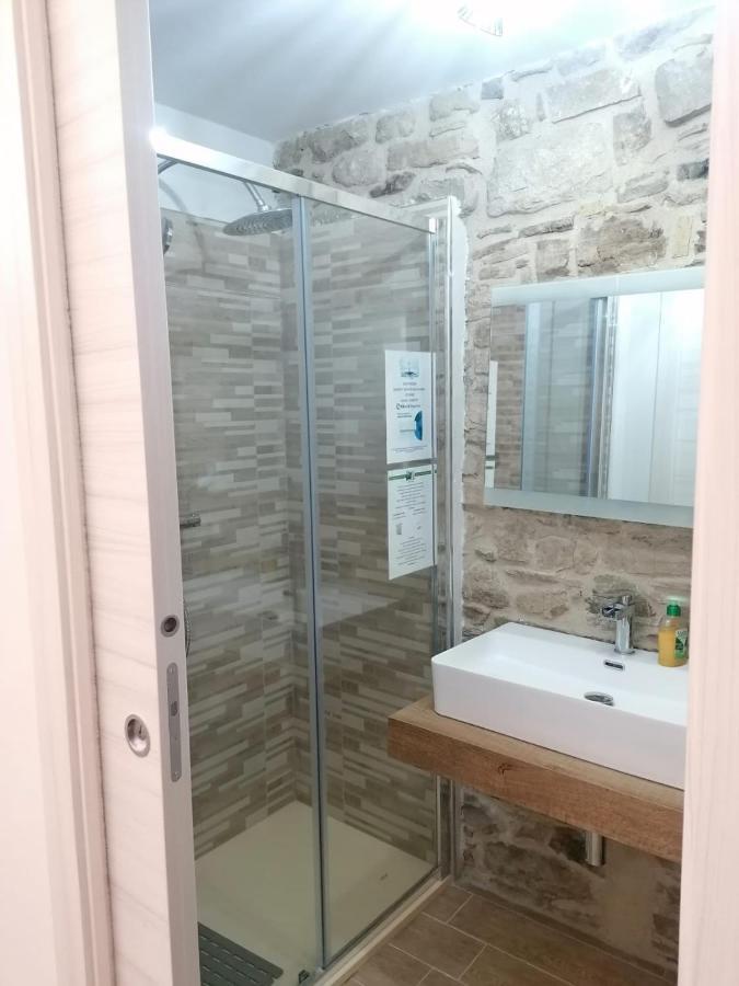 B&B Sotto Le Mura Pietra Montecorvino Eksteriør billede
