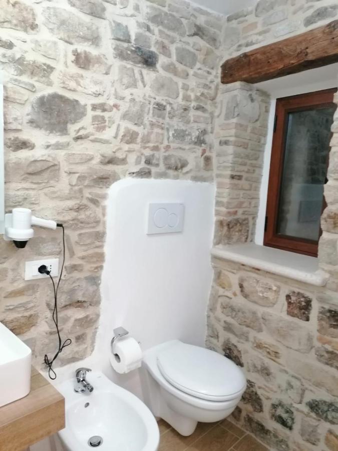 B&B Sotto Le Mura Pietra Montecorvino Eksteriør billede